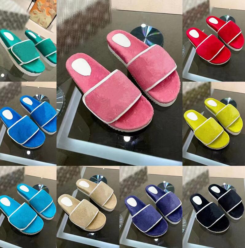 Designer Couples Slippers Fashion Embossing Suede Sandal Velcro Leisure Slipper Spring Autumn Luxury Sandals Unisex Outdoor Beach Flip-Flops, Not for individual sale
Designer Couples Slippers Fashion Embossing Suede Sandal Velcro Leisure Slipper Spring Autumn Luxury Sandals Unisex Outdoor Beach Flip-Flops, Not for individual sale