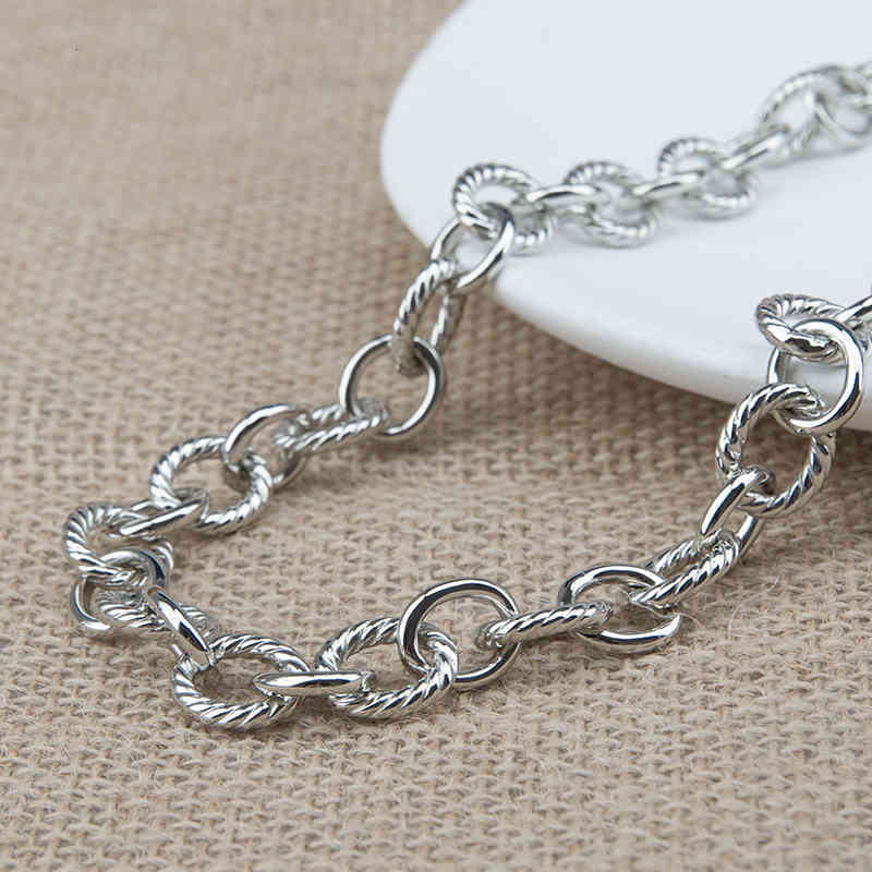 Twisted Cable Jewelry Charm Necklaces Women Designer Necklace Gold Chains Sliver Madison Chain Medium Necklaces Men Party Punk 44CM
Twisted Cable Jewelry Charm Necklaces Women Designer Necklace Gold Chains Sliver Madison Chain Medium Necklaces Men Party Punk 44CM