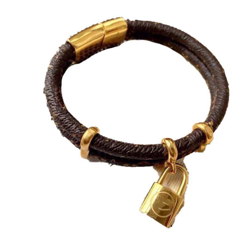 Charm Bracelets designe luxury bangles cjeweler bijoux for mens womens Presbyopia double layer leather cord lock magnetic buckle retro
Charm Bracelets designe luxury bangles cjeweler bijoux for mens womens Presbyopia double layer leather cord lock magnetic buckle retro