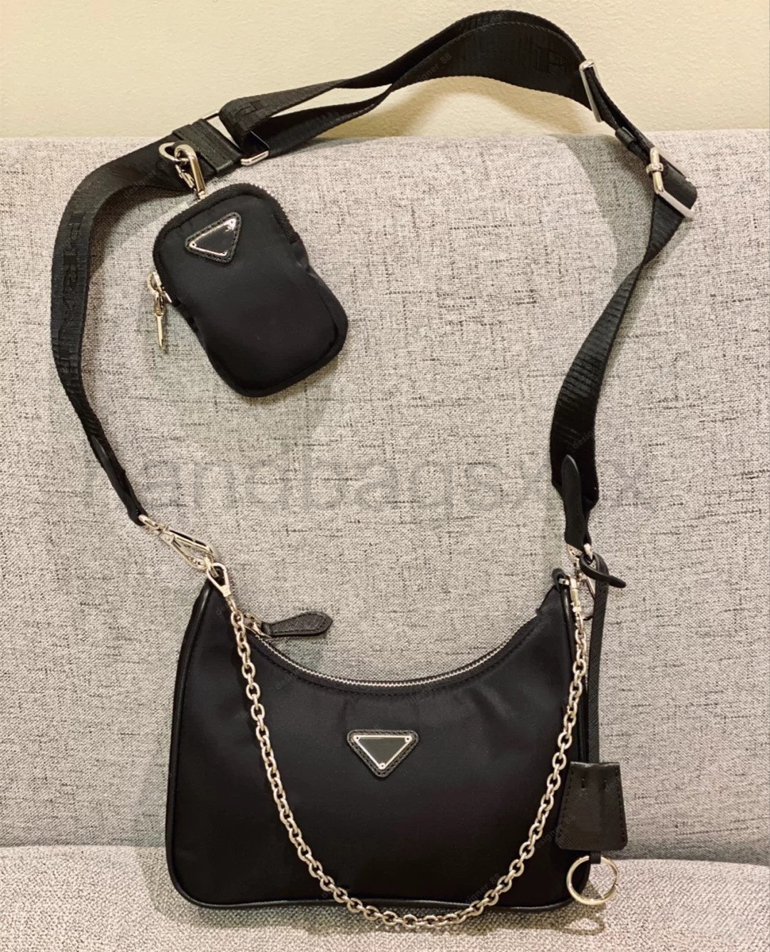 hobo Designer Bags handbag Latest Diamond Women Shoulder Bag 2022 New Reedition Underarm Purses Fashion Lady Designers Luxurys Handbags Bling Nylon High Quality, Black
hobo Designer Bags handbag Latest Diamond Women Shoulder Bag 2022 New Reedition Underarm Purses Fashion Lady Designers Luxurys Handbags Bling Nylon High Quality, Black