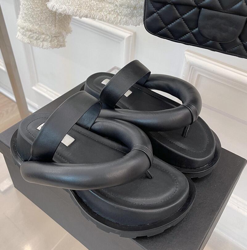 Luxury Sheepskin Thick-Soled Slippers Women Leisure Bread Sponge Slipper Summer Flip-Flops Sandal Designer Brand Solid Color Outdoor Beach Sandal, Not for individual sale
Luxury Sheepskin Thick-Soled Slippers Women Leisure Bread Sponge Slipper Summer Flip-Flops Sandal Designer Brand Solid Color Outdoor Beach Sandal, Not for individual sale