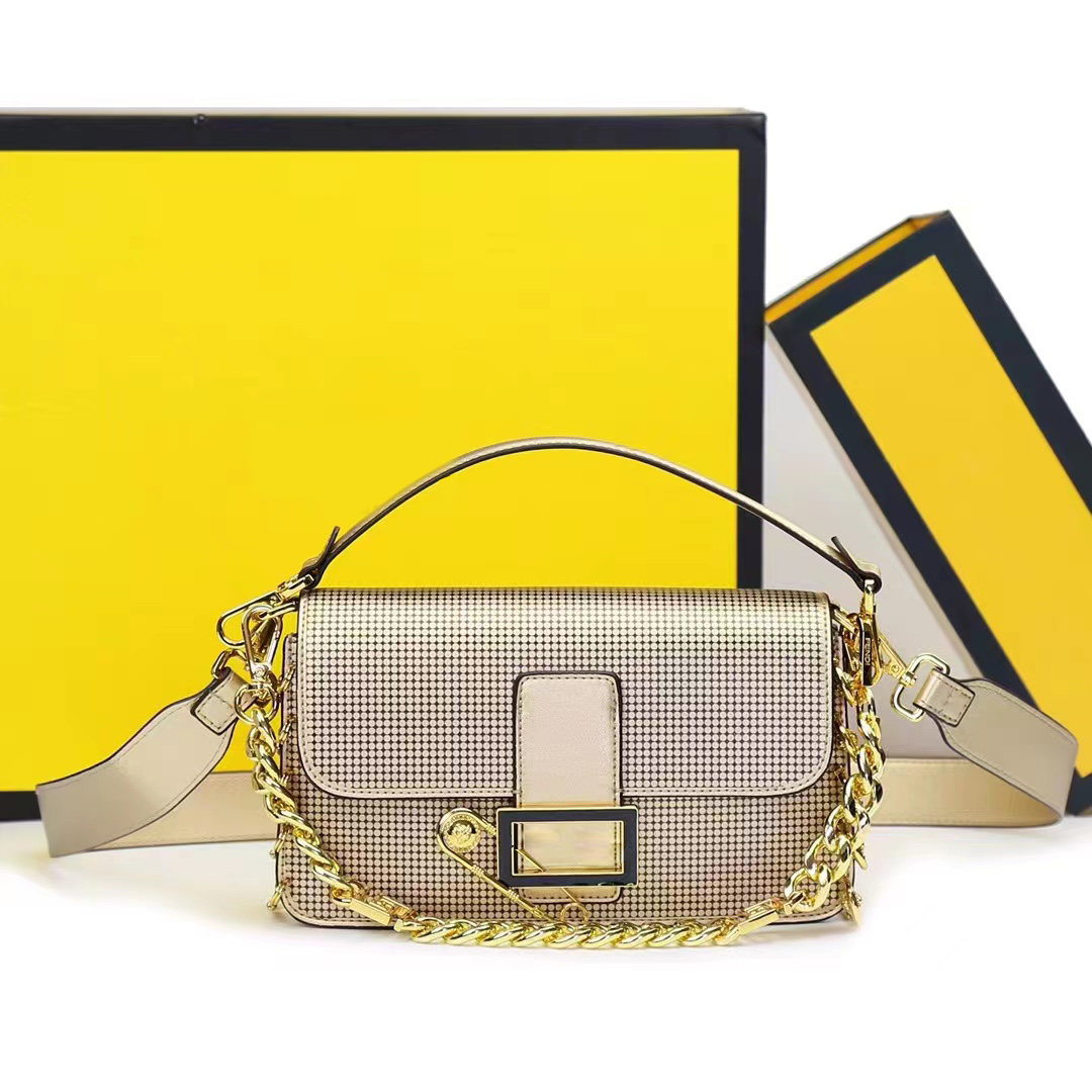 2022 New Woman Baguette Shoulder Bag 5A Quality Crossbody Evening BagS Designer Luxury Wallet Women Purse Lady Messenger Handbag Hobo Tote, Customize
2022 New Woman Baguette Shoulder Bag 5A Quality Crossbody Evening BagS Designer Luxury Wallet Women Purse Lady Messenger Handbag Hobo Tote, Customize