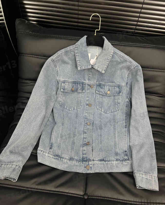 Womens Jacket Letter Logo Print Denim Jacket Fashion Vintage Wash Lapel Button Cardigan Jackets Designer Women Clothing 0912, Extra shipping
Womens Jacket Letter Logo Print Denim Jacket Fashion Vintage Wash Lapel Button Cardigan Jackets Designer Women Clothing 0912, Extra shipping