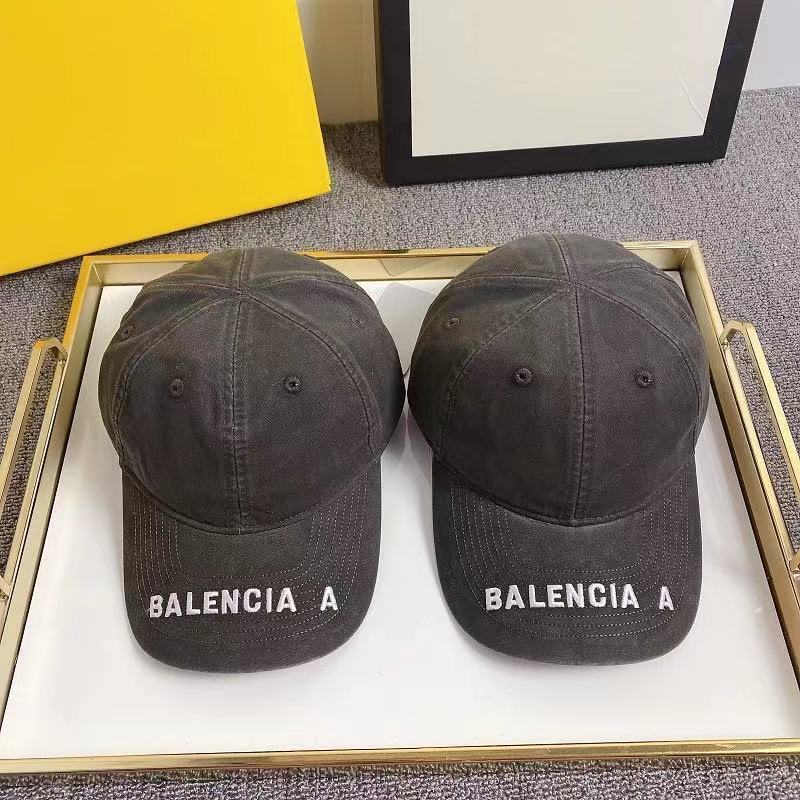 Hats balenciga Paris correct version washed cowboy baseball cap embroidered letters simple trend duck tongue hat fashion men's and women's hat, Brim letter black
Hats balenciga Paris correct version washed cowboy baseball cap embroidered letters simple trend duck tongue hat fashion men's and women's hat, Brim letter black