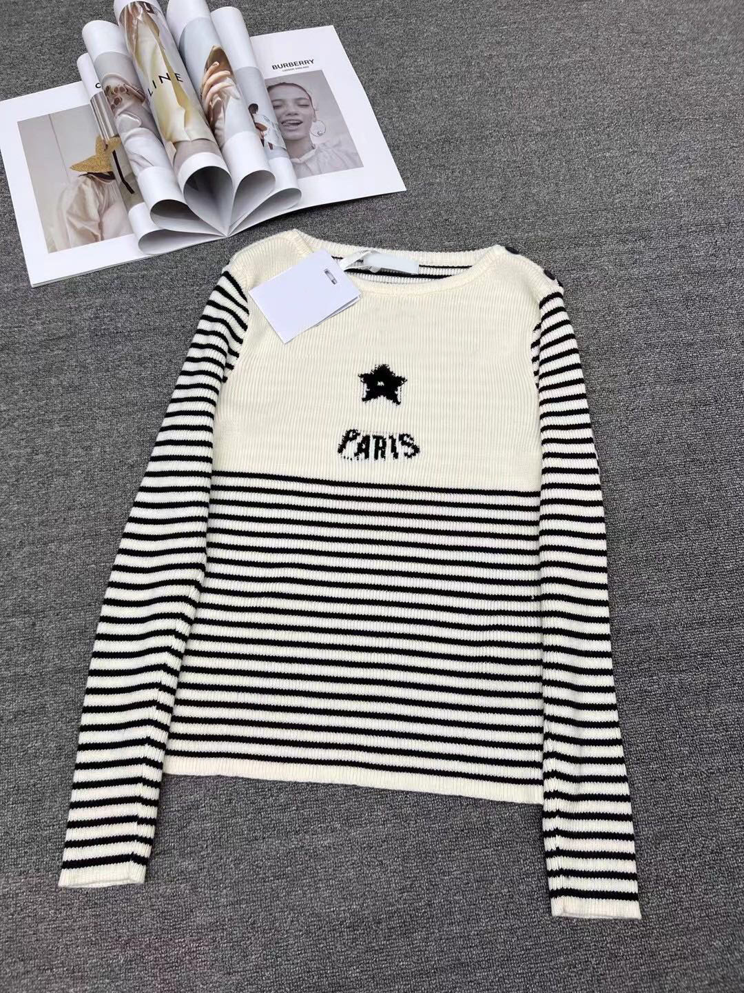 2022 New Autumn Winter Pullover Women's Sweater Contrast Stripes Patchwork O-neck Long Sleeve Loose Knitted Jumper, White
2022 New Autumn Winter Pullover Women's Sweater Contrast Stripes Patchwork O-neck Long Sleeve Loose Knitted Jumper, White