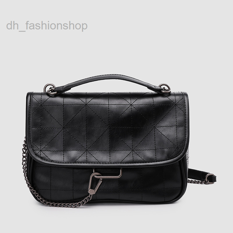 2022 High Quality women's bag black versatile rock soft Single Shoulder Messenger Bag Lingge chain wandering women's bag
2022 High Quality women's bag black versatile rock soft Single Shoulder Messenger Bag Lingge chain wandering women's bag
