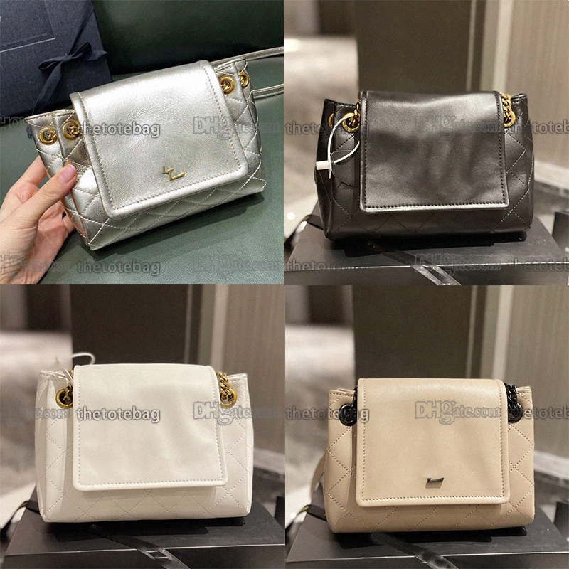 mini nolita bag diamond-quilted lambskin front flap decorated letter Metal Chain and leather strap Shoulder Bags Fashion Show Crossbody bag magn, Customize
mini nolita bag diamond-quilted lambskin front flap decorated letter Metal Chain and leather strap Shoulder Bags Fashion Show Crossbody bag magn, Customize
