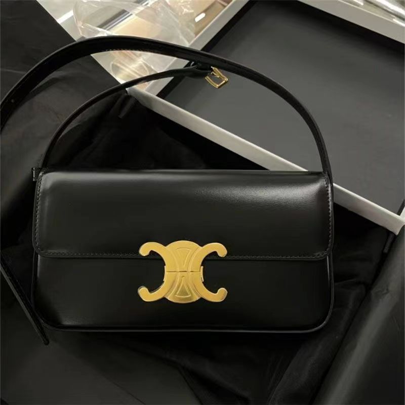 Lisa shoulder messenger bag underarm baguette bag women 2022 new trendy leather, Beige
Lisa shoulder messenger bag underarm baguette bag women 2022 new trendy leather, Beige