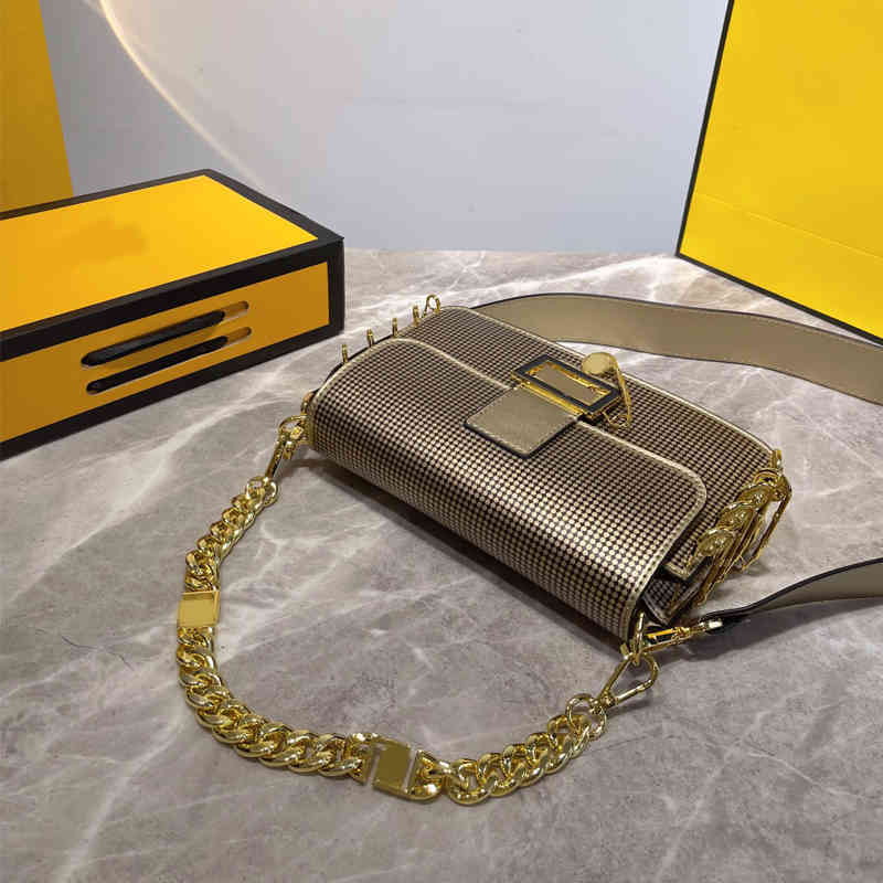 Evening Bags Shoulder High Quality Pin Baguette Bag Chains Crossbody Letter Axillary Plain Women Leather Thread Hasp Hardware Fashion Lady Wallet, Gold -19*11 cm 
Evening Bags Shoulder High Quality Pin Baguette Bag Chains Crossbody Letter Axillary Plain Women Leather Thread Hasp Hardware Fashion Lady Wallet, Gold -19*11 cm
