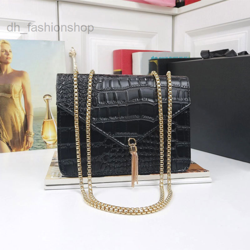 High Quality Womens Bags Designer Women Leather Handbags Flap Shoulder Bag Female Stripe Ladies Brand Imitation Handbag Wallets Luxury Lette, Black
High Quality Womens Bags Designer Women Leather Handbags Flap Shoulder Bag Female Stripe Ladies Brand Imitation Handbag Wallets Luxury Lette, Black
