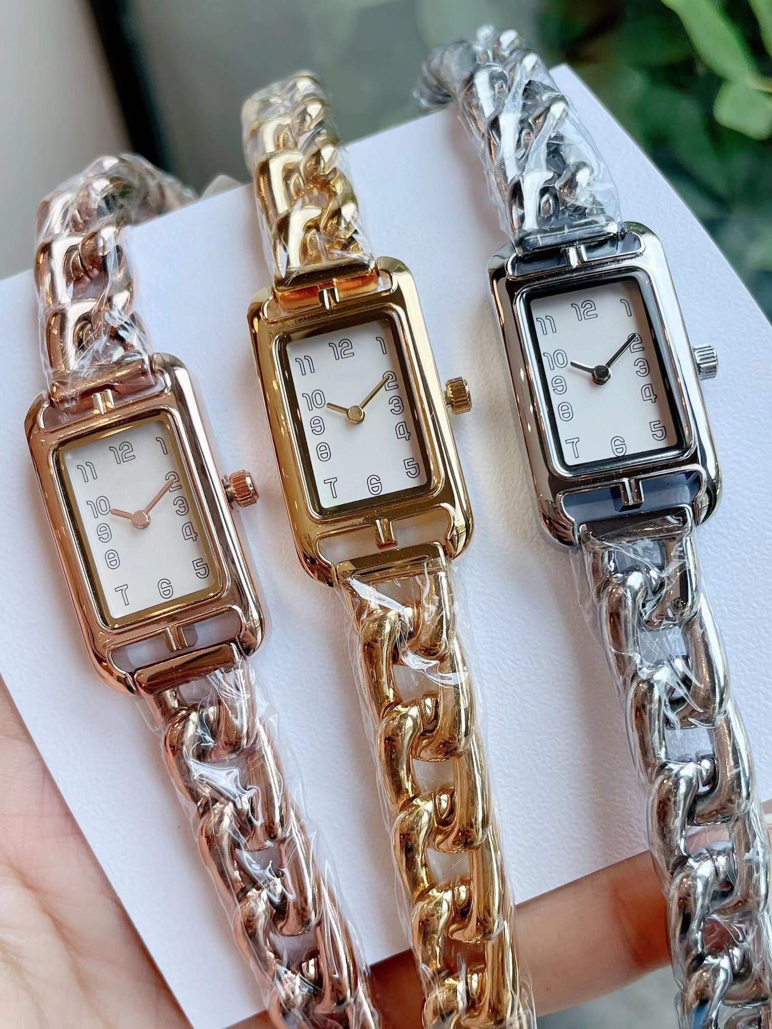Fashion New Women Quartz Numerals Wristwatch Female Geometric Rectangle Watches Minimalist Dial Lady Hip Hop Punk Chain Clock 23mm Waterproof, Customize
Fashion New Women Quartz Numerals Wristwatch Female Geometric Rectangle Watches Minimalist Dial Lady Hip Hop Punk Chain Clock 23mm Waterproof, Customize