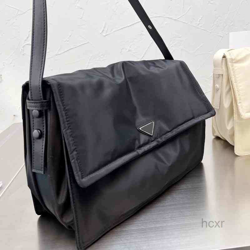 Shoulder Bags Messenger Bag Unisex High Capacity Handbag Shoulder Nylon Designer Crossbody Sports Purses 220414Multi Pochette
Shoulder Bags Messenger Bag Unisex High Capacity Handbag Shoulder Nylon Designer Crossbody Sports Purses 220414Multi Pochette