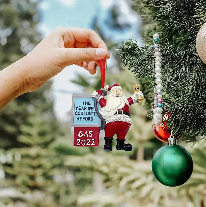 Gas 2022 Santa Claus Christmas Tree Decoration Resin Gasoline Sign Room Decor Ornaments Pendant Fast Delivery DD
Gas 2022 Santa Claus Christmas Tree Decoration Resin Gasoline Sign Room Decor Ornaments Pendant Fast Delivery DD