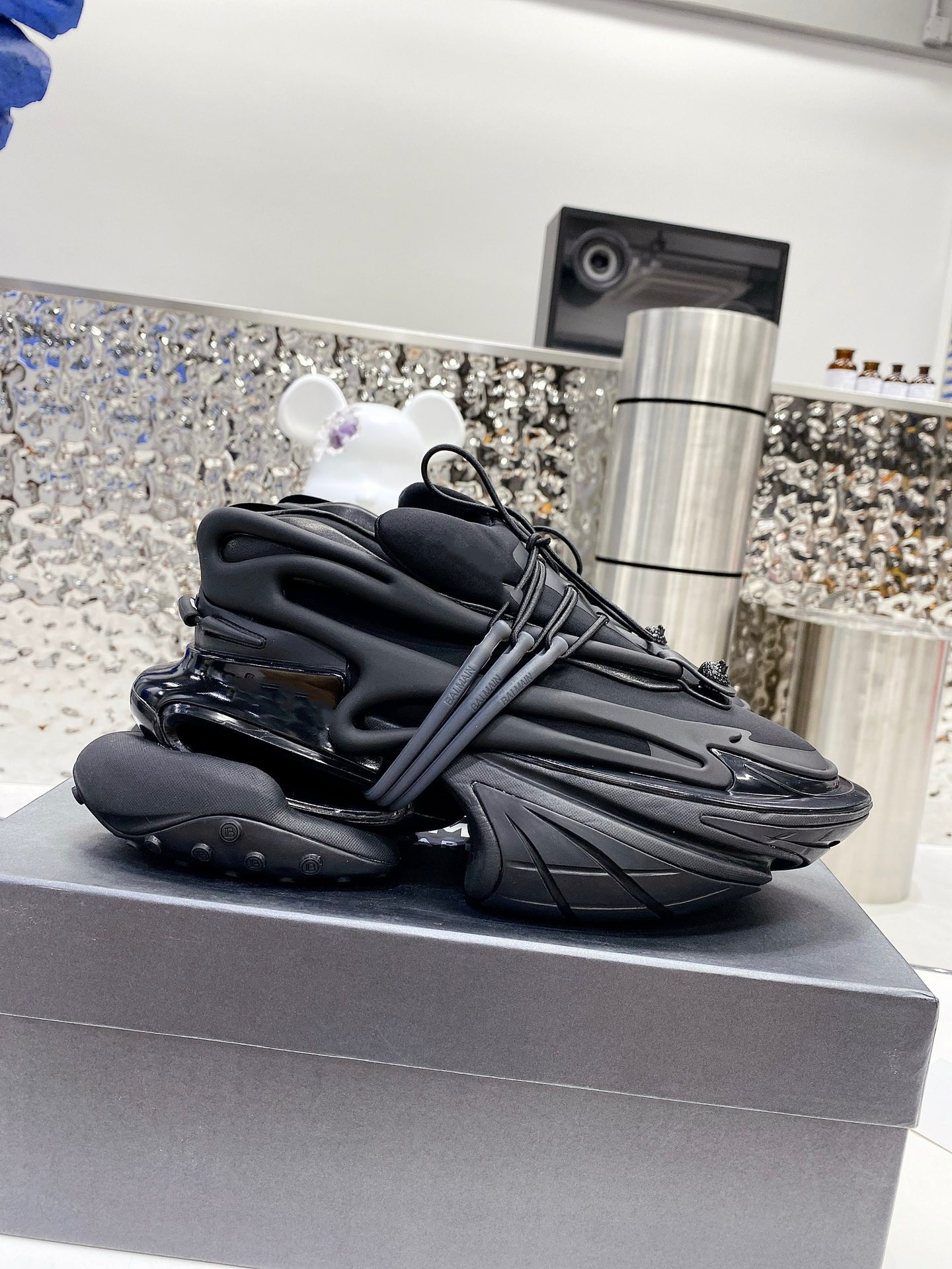 2022 Designer woven Lace-up casual shoes fashion mens womens sneaker embossed nylon Canvas shoe Rubber platform sole woman lady sneakers 35-45 0829, 06
2022 Designer woven Lace-up casual shoes fashion mens womens sneaker embossed nylon Canvas shoe Rubber platform sole woman lady sneakers 35-45 0829, 06
