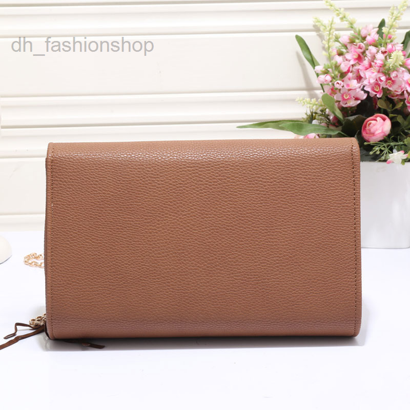 Fashion Womens Bags Designer Women Leather Handbags Flap Shoulder Bag Female Stripe Ladies Brand Imitation Handbag Wallets Luxury High Quality, Red
Fashion Womens Bags Designer Women Leather Handbags Flap Shoulder Bag Female Stripe Ladies Brand Imitation Handbag Wallets Luxury High Quality, Red