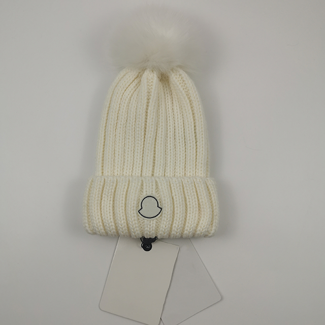 Knitted Fur Pom Hat Fashion Designer Skull Cap Letters Beanie Men and Women Unisex Cashmere High Quality color hair ball, Red
Knitted Fur Pom Hat Fashion Designer Skull Cap Letters Beanie Men and Women Unisex Cashmere High Quality color hair ball, Red
