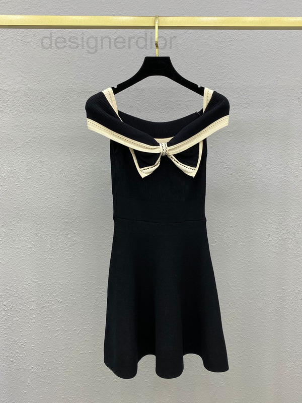 Casual Dresses designer Small fragrance pure desire wind bow one shoulder sexy temperament Dress slim A-shaped skirt summer new style 08HU, 2# packing bag
Casual Dresses designer Small fragrance pure desire wind bow one shoulder sexy temperament Dress slim A-shaped skirt summer new style 08HU, 2# packing bag