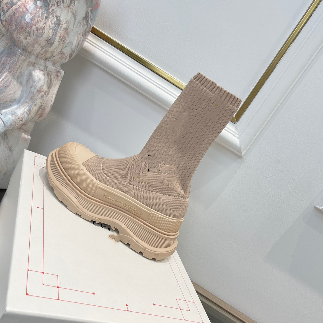 Italy Designer Women Snake Botton Boots Ins Bee Luxury Designers Shoes Genuine Leather Woman Martin Boot Diamonds Belt Chain Rhinestone, 01
Italy Designer Women Snake Botton Boots Ins Bee Luxury Designers Shoes Genuine Leather Woman Martin Boot Diamonds Belt Chain Rhinestone, 01
