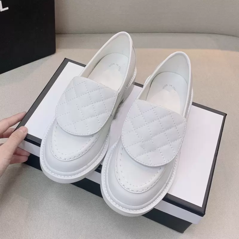 Fashion Luxury Loafers Shoes Woman C Brand Turnedover Edge Shallow Mouth Casual Flat Shoes Female Genuine Leather Single1039514, Navy
Fashion Luxury Loafers Shoes Woman C Brand Turnedover Edge Shallow Mouth Casual Flat Shoes Female Genuine Leather Single1039514, Navy