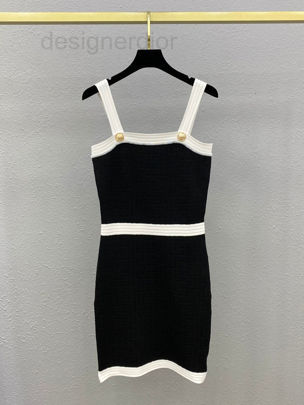 Casul Dresses designer 2022 summer new blck-nd-white contrst color knitted sling skirt shows slim wist style dress nd smll for women AI9Q, 2# packing bag
Casul Dresses designer 2022 summer new blck-nd-white contrst color knitted sling skirt shows slim wist style dress nd smll for women AI9Q, 2# packing bag