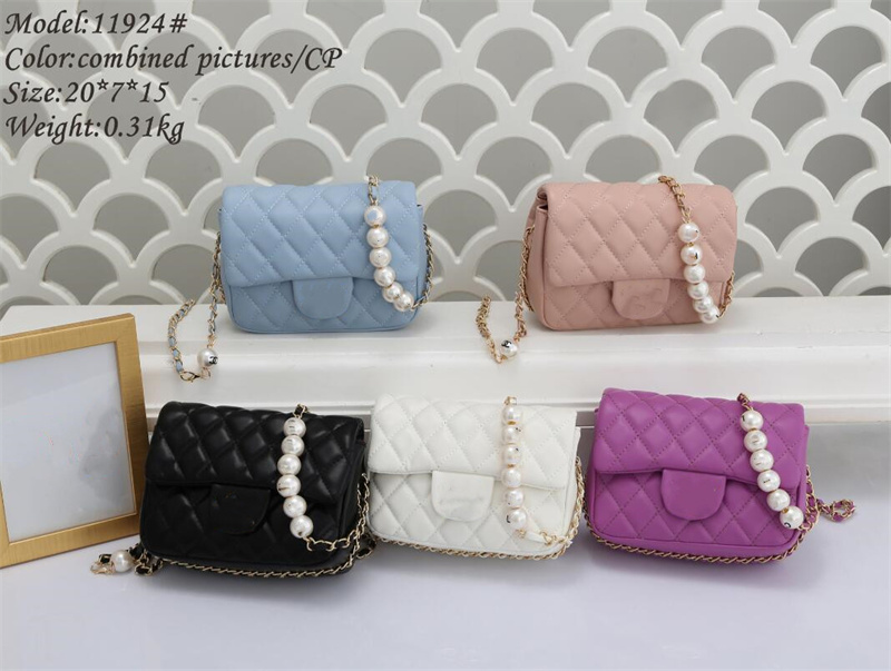 Designer trendy bags totes handbags women Luxurys brand shoulder crossbody bag Channel PU chain Beads Handbag lady trendys Quilting Check wallet purse Sacoche, Additional shipping fee
Designer trendy bags totes handbags women Luxurys brand shoulder crossbody bag Channel PU chain Beads Handbag lady trendys Quilting Check wallet purse Sacoche, Additional shipping fee