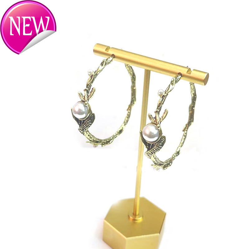 luxury brand design earrings Jewelry temperament exaggerated Earrings simple fashion D home pearl large version of the original standard