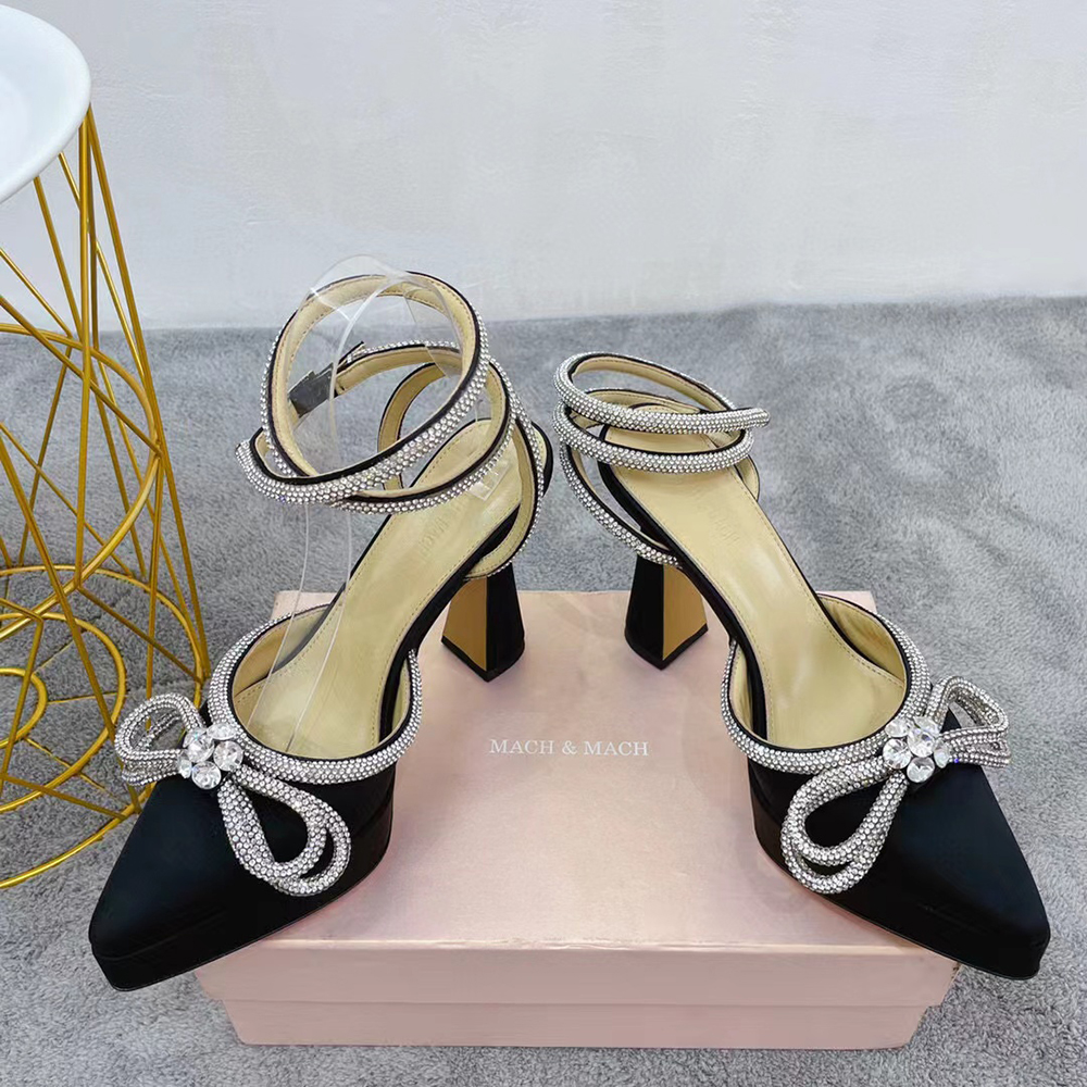 Mach Satin Bow shoes platform Pumps Crystal Embellished rhinestone Evening shoe chunky high Heels sandals w heeled Luxury Designers ankle strap Dress shoe, Gifts are not sold separately
Mach Satin Bow shoes platform Pumps Crystal Embellished rhinestone Evening shoe chunky high Heels sandals w heeled Luxury Designers ankle strap Dress shoe, Gifts are not sold separately