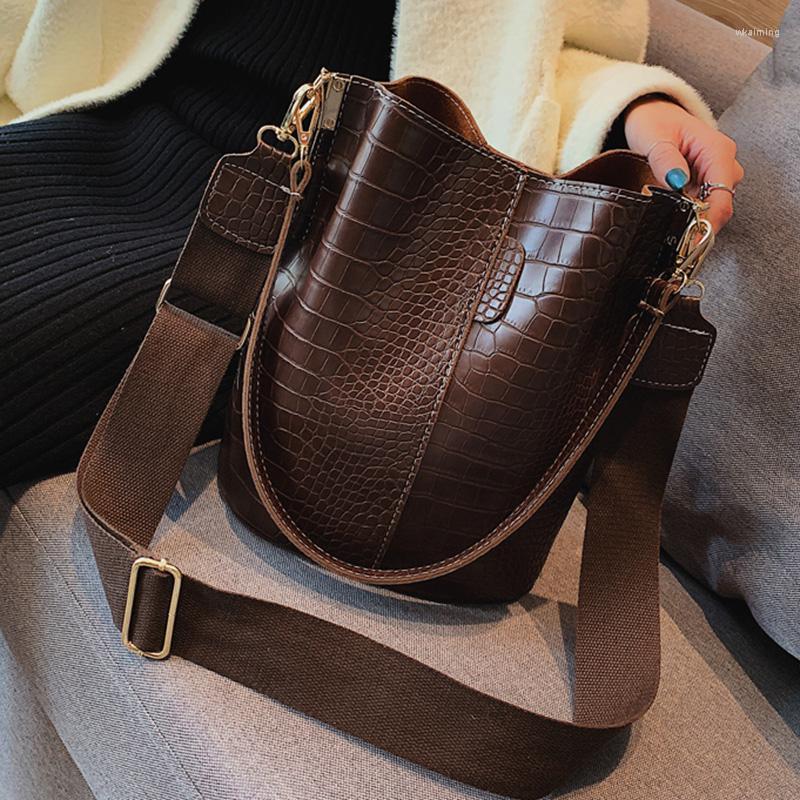 Duffel Bags Large Women's Bag High Quality Casual PU Leather Bucket Tote Hundred Simple Shoulder Ladies Bolsos, Black
Duffel Bags Large Women's Bag High Quality Casual PU Leather Bucket Tote Hundred Simple Shoulder Ladies Bolsos, Black
