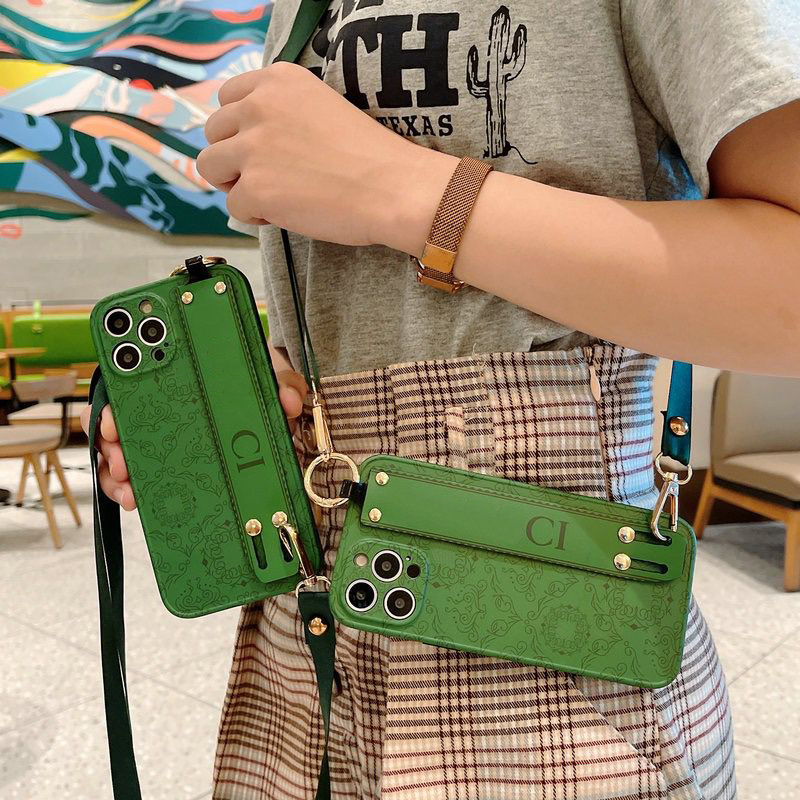Green Pattern Armband Cell Phone Cases For IPhone 13 12 11 Promax Pro Xr Xs X Xsmax 7 Plus 8 Messenger Designer Phone Case
Green Pattern Armband Cell Phone Cases For IPhone 13 12 11 Promax Pro Xr Xs X Xsmax 7 Plus 8 Messenger Designer Phone Case