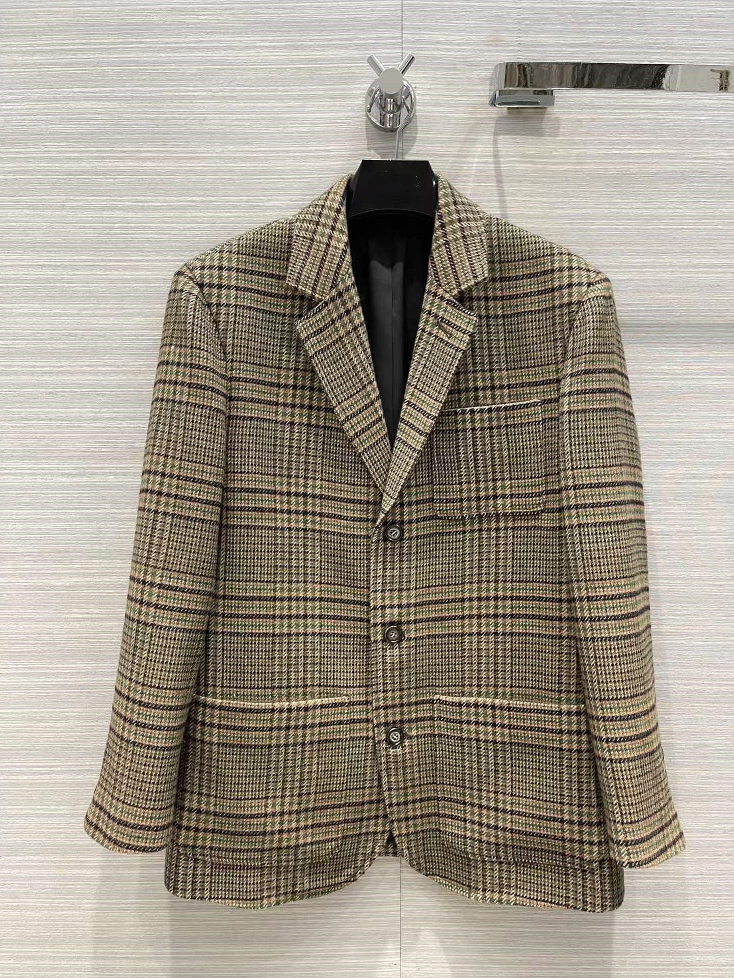 Milan Runway Jackets 2022 New Autumn Winter Lapel Neck Long Sleeve Panelled Women' Designer Sweaters Brand Same Style Outerwear 0906-7, Picture color
Milan Runway Jackets 2022 New Autumn Winter Lapel Neck Long Sleeve Panelled Women' Designer Sweaters Brand Same Style Outerwear 0906-7, Picture color