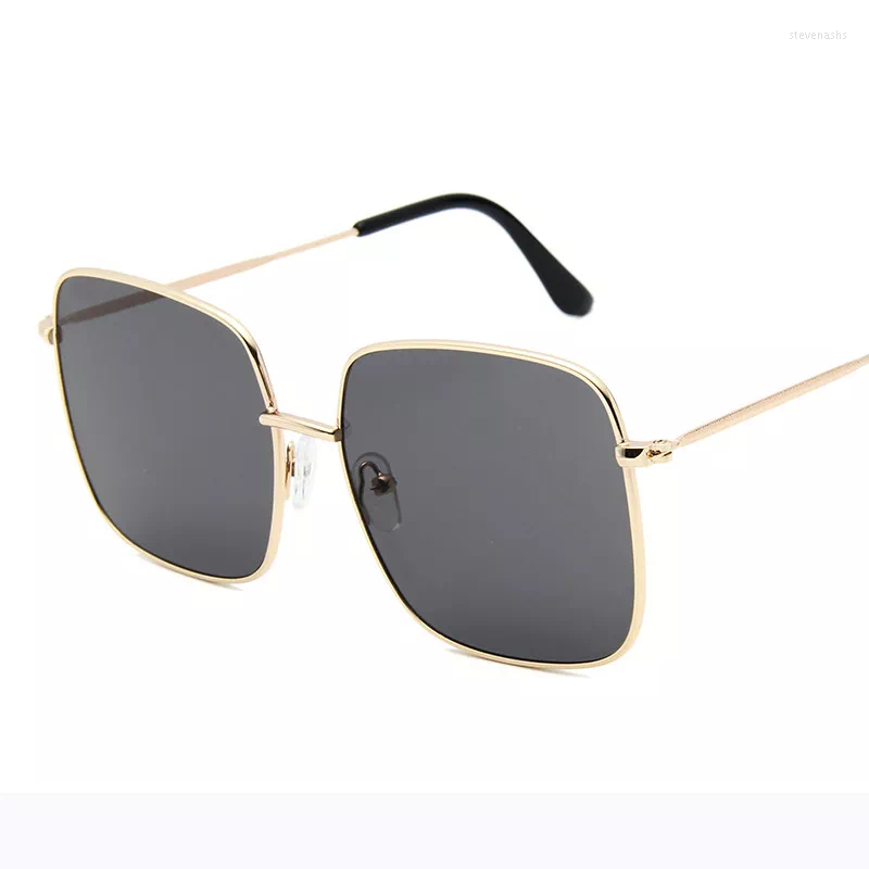 Sunglasses Classic Square Women Brand Designer Retro Metal Big Frame Sun Glasses For Men Vintage Gradient Oculos Feminino Trendi
Sunglasses Classic Square Women Brand Designer Retro Metal Big Frame Sun Glasses For Men Vintage Gradient Oculos Feminino Trendi