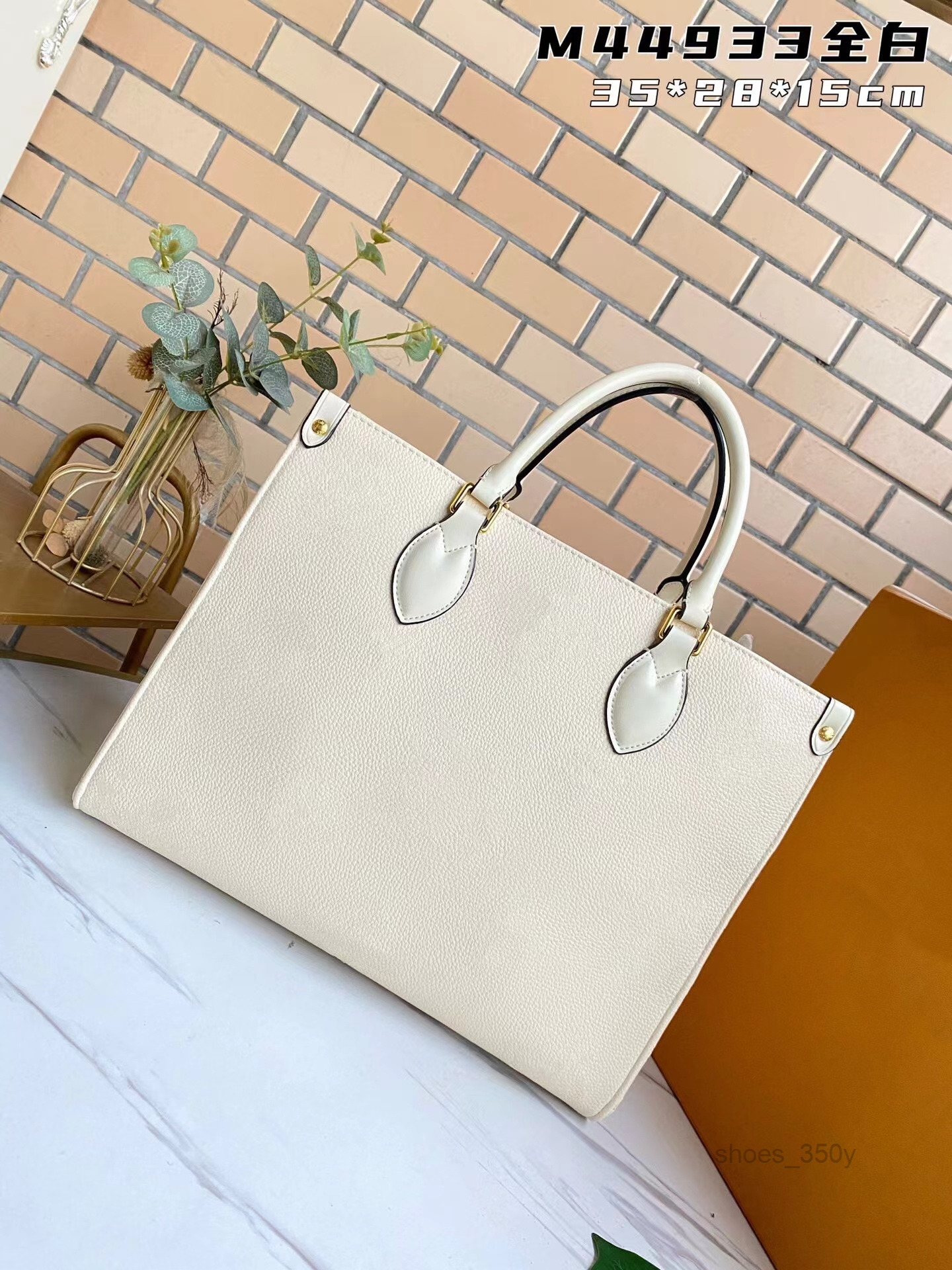 Evening Bags Wholesale On The Go Classic Designer Totes Shopping Bags WOMEN Medium Embossing Genuine Leather Pure Colors Handbags M45595Mul
Evening Bags Wholesale On The Go Classic Designer Totes Shopping Bags WOMEN Medium Embossing Genuine Leather Pure Colors Handbags M45595Mul