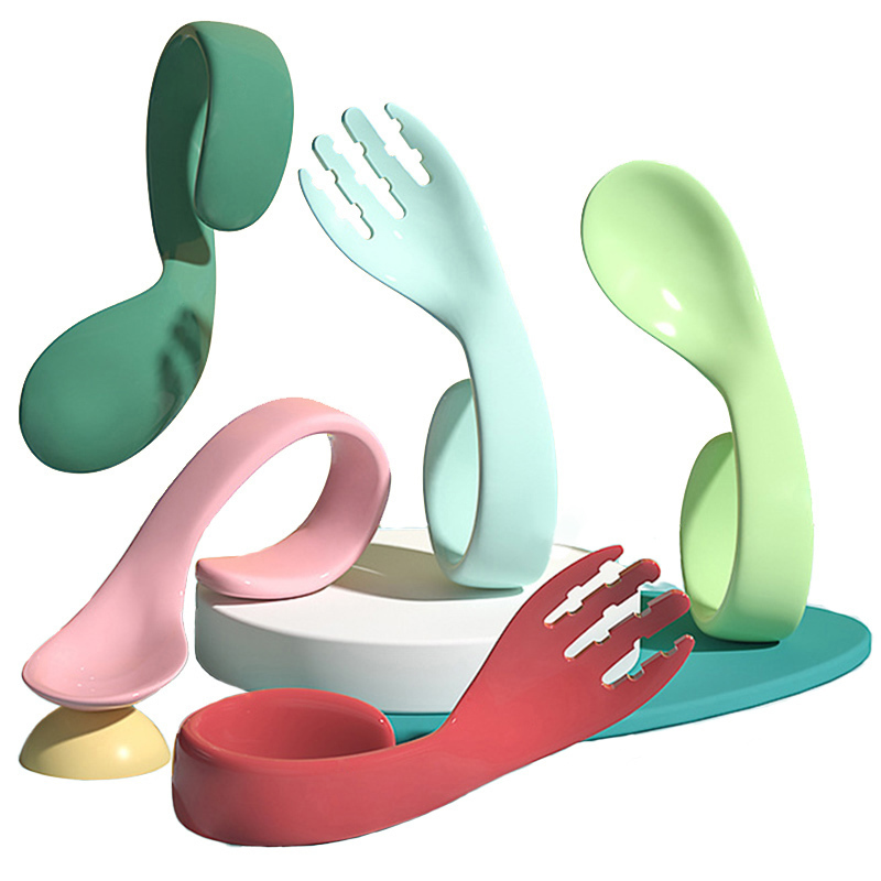 Cups Dishes Utensils Silicone Spoon Fork for Baby Toddler Tableware Cartoon Infant Food Feeding Learn To Eat Training Bendable Soft Dinnerware 220906