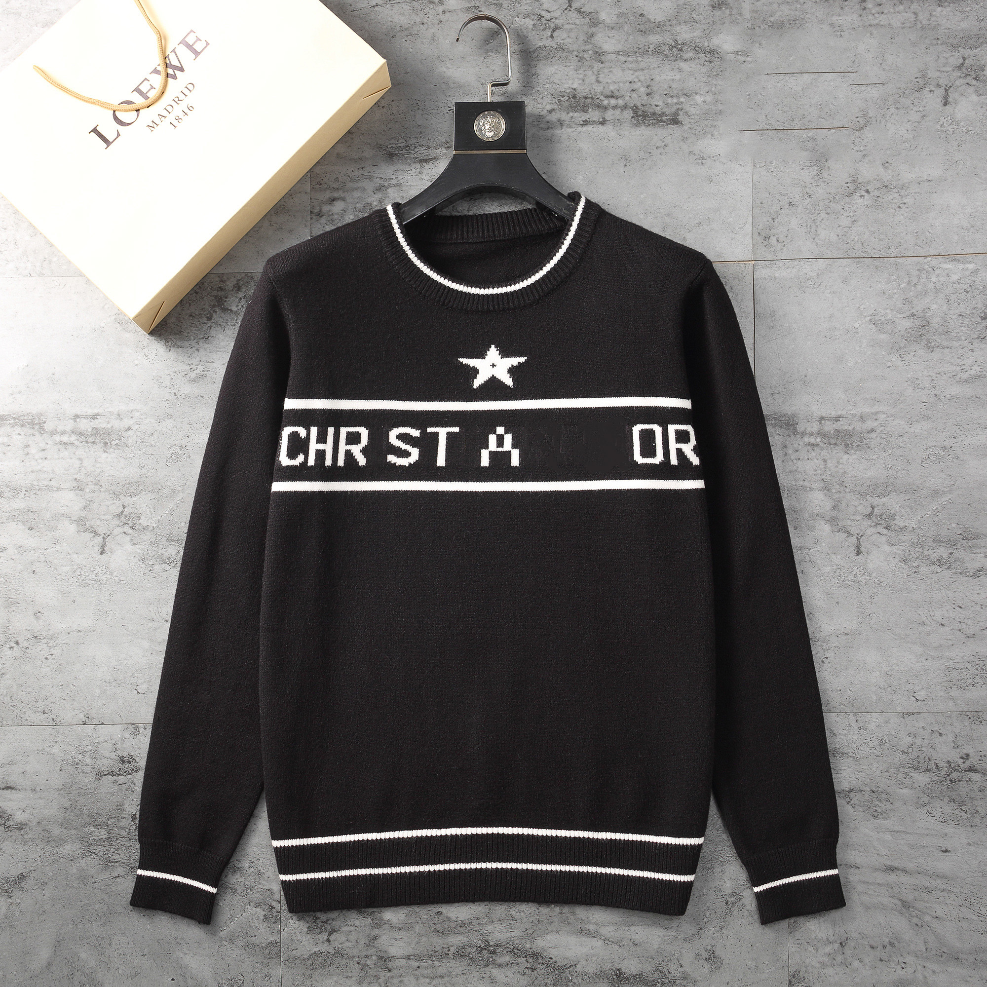 Men's sweater black and white color classic brand Mosaic letters wool warm comfortable shirt slim anti-pilling street simple style3XL 2XL
Men's sweater black and white color classic brand Mosaic letters wool warm comfortable shirt slim anti-pilling street simple style3XL 2XL