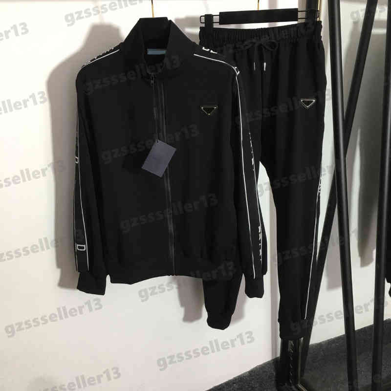 Womens Tracksuits Letter Triangle Print Two Piece Sets Stand-up Zip Jacket And Webbing Trousers Jogging Suit Designer Women Clothing Size S- 0912, 13
Womens Tracksuits Letter Triangle Print Two Piece Sets Stand-up Zip Jacket And Webbing Trousers Jogging Suit Designer Women Clothing Size S- 0912, 13