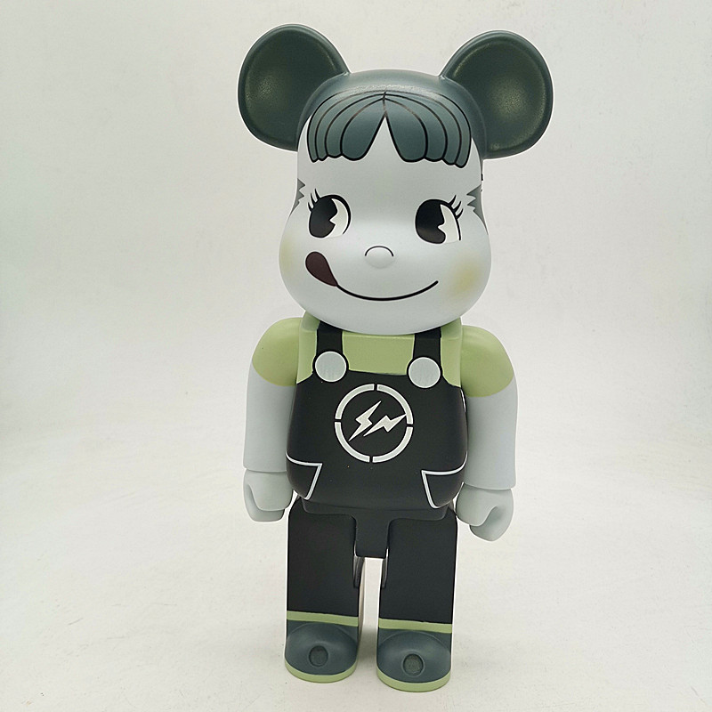 New 400% Bearbrick Action & Toy Figures Cosplay PEKA Milky Sister bear Hiroshi Fujiwara Flash Lighting MoMO Popobe For Collectors Medicom toys
