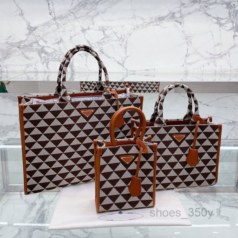 Evening Bags Canvas Tote Bag Two-tone Triangle Large Totes Women Handbag Mini Shop Bags Genuine Leather Open Beach Bags Key High Quality Ca
Evening Bags Canvas Tote Bag Two-tone Triangle Large Totes Women Handbag Mini Shop Bags Genuine Leather Open Beach Bags Key High Quality Ca