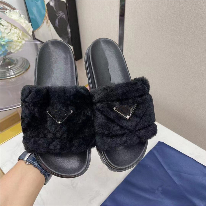 2022 Designer Women Wool Slippers Solid Color Plush Embroidery P Flip Flop Winter Original Rubber Non-slip Bottom Cloudbust Sheep Leather Trendy Sandals, White
2022 Designer Women Wool Slippers Solid Color Plush Embroidery P Flip Flop Winter Original Rubber Non-slip Bottom Cloudbust Sheep Leather Trendy Sandals, White