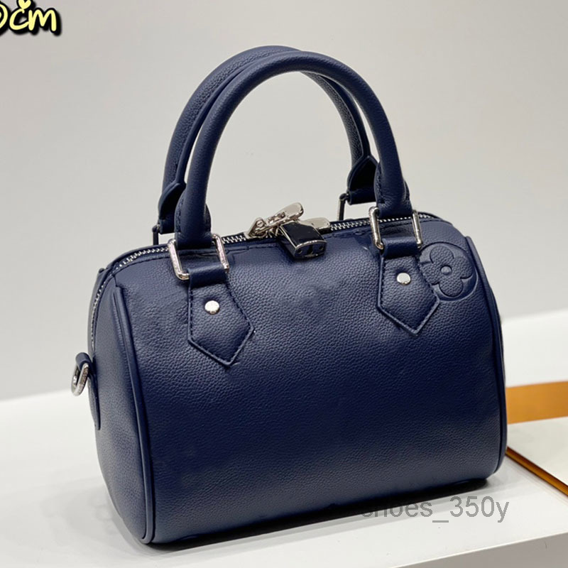 Evening Bags Womens Pillow Bags Quality Crssbody Bag Classic Old Flower Shoulder Handbag Purse Fashion Zipper Back Package Multiple Colors H
Evening Bags Womens Pillow Bags Quality Crssbody Bag Classic Old Flower Shoulder Handbag Purse Fashion Zipper Back Package Multiple Colors H