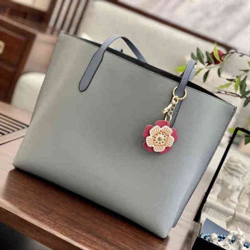 Designers Luxury 7A Bags Cochs purse Handbag Crossbody Wallet For Womens Multicolour Fashion Lnclined Shoulder Bag Versatile CC Totes Large Capacity Saddle KHMX, Grey
Designers Luxury 7A Bags Cochs purse Handbag Crossbody Wallet For Womens Multicolour Fashion Lnclined Shoulder Bag Versatile CC Totes Large Capacity Saddle KHMX, Grey