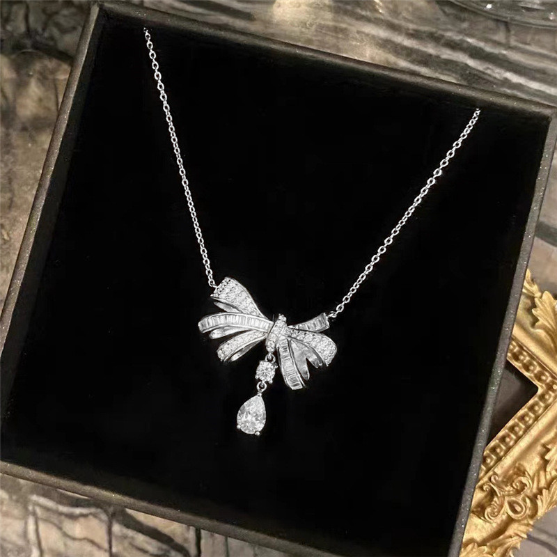 2022 Choucong Brand Bow Necklace Luxury Jewelry 925 Sterling Silver Water Drop White Topaz CZ Diamond Gemstones Party Women Clavicle Chain Pendant Gif