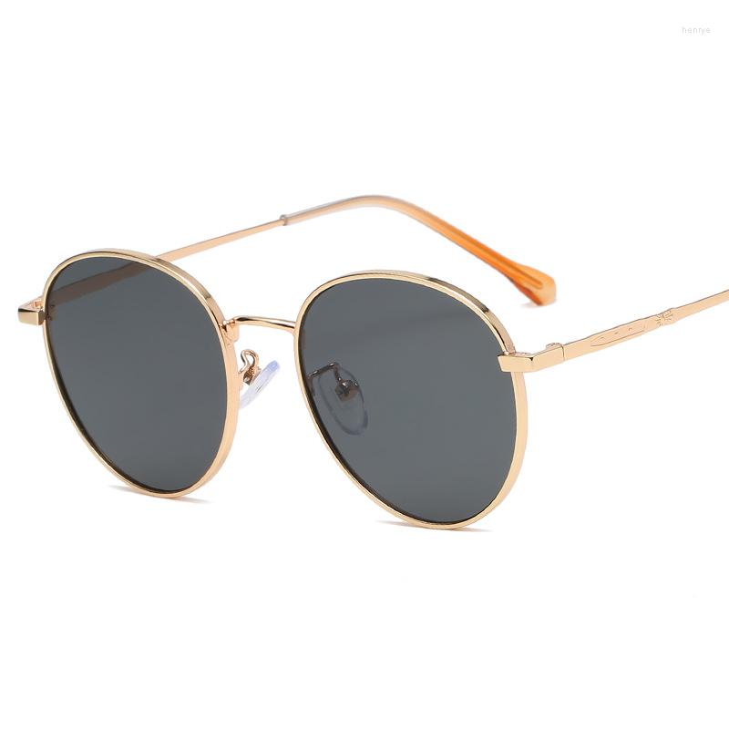 Sunglasses Fashion Round Big Frame Women Ocean Piece Gradient Color Uv400 Unisex Trendy Street Shooting Glasses
Sunglasses Fashion Round Big Frame Women Ocean Piece Gradient Color Uv400 Unisex Trendy Street Shooting Glasses
