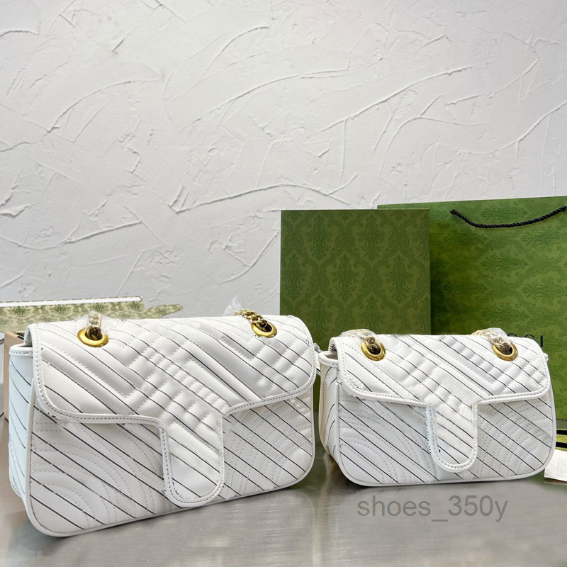 Evening Bags Sliding Chain Crossbody Bags Flap Shoulder Bags Women Heart-shaped Handbags Fashion Purse Zig Zag Genuine Leather Double Classi 
Evening Bags Sliding Chain Crossbody Bags Flap Shoulder Bags Women Heart-shaped Handbags Fashion Purse Zig Zag Genuine Leather Double Classi