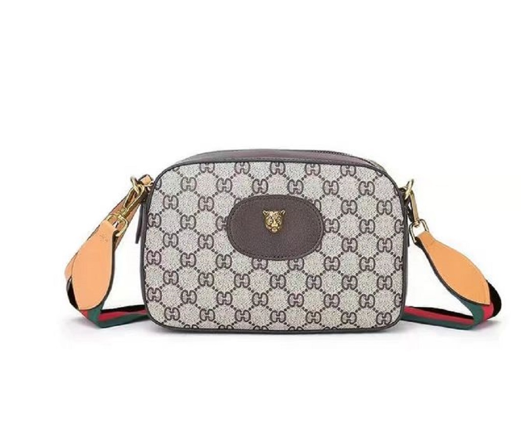 High Quality bag Famous brand Designer Luxury Handbags Purses Women Leather Flap Disco Shoulder Bag Purse Crossobody Bags luxurys designers #5886, Khaki
High Quality bag Famous brand Designer Luxury Handbags Purses Women Leather Flap Disco Shoulder Bag Purse Crossobody Bags luxurys designers #5886, Khaki