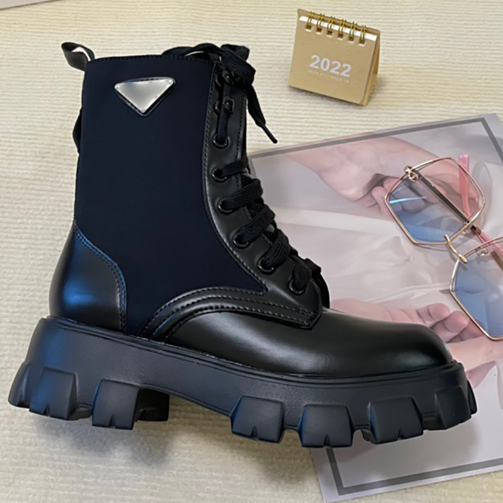 Fashion Martin Designer Boots Womens Shoes Ankle Boot Pocket Black white Boots Nylon Military Inspired Combat logo With Box, #6
Fashion Martin Designer Boots Womens Shoes Ankle Boot Pocket Black white Boots Nylon Military Inspired Combat logo With Box, #6
