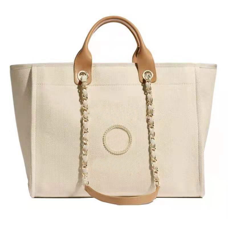 Designer Tote Bag Top Quality Fashion Knitting Purse Shoulder Large Capacity with Chain Canvas Shopping Bag, Gift bags
Designer Tote Bag Top Quality Fashion Knitting Purse Shoulder Large Capacity with Chain Canvas Shopping Bag, Gift bags