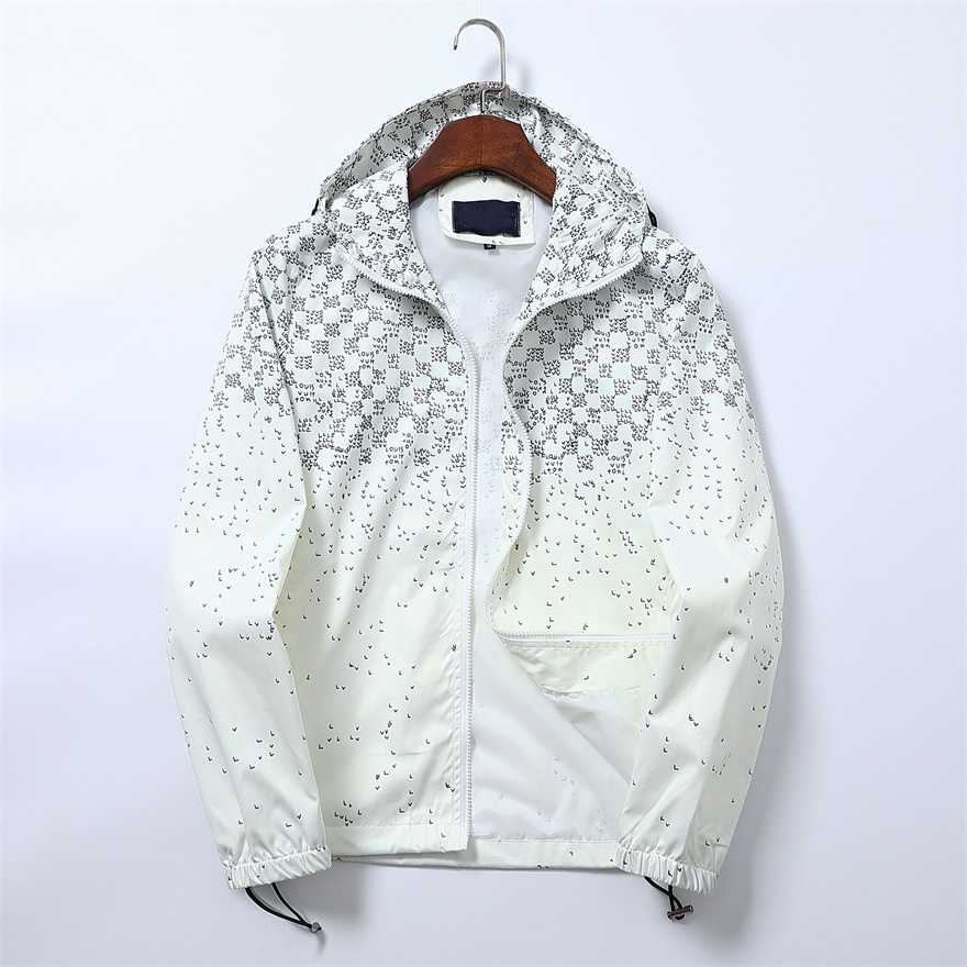 2023 men autumn jacket Fashion Mens Jackets Windbreaker Letter Printing Patchwork Sunscreen Thin Coat Hip Hop Cool Streetwear Men Women Love Coats size M-3XL
2023 men autumn jacket Fashion Mens Jackets Windbreaker Letter Printing Patchwork Sunscreen Thin Coat Hip Hop Cool Streetwear Men Women Love Coats size M-3XL