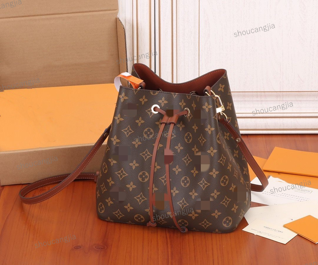 Fashion Women Leather Shoulder Bag Designers Handbags Purse Female Messenger Bag Tote Crossbody Bags M44022 M44887 LVs louiseitys viutonitys VUTTONS, Logo
Fashion Women Leather Shoulder Bag Designers Handbags Purse Female Messenger Bag Tote Crossbody Bags M44022 M44887 LVs louiseitys viutonitys VUTTONS, Logo