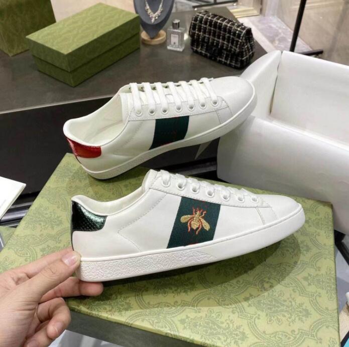 2022 Summer Men Women Casual Shoes Classic White Stripe Shoe Canvas Splicing Sneakers Animal Embroidery Trainers Size 35-46 With Box, Color 10
2022 Summer Men Women Casual Shoes Classic White Stripe Shoe Canvas Splicing Sneakers Animal Embroidery Trainers Size 35-46 With Box, Color 10