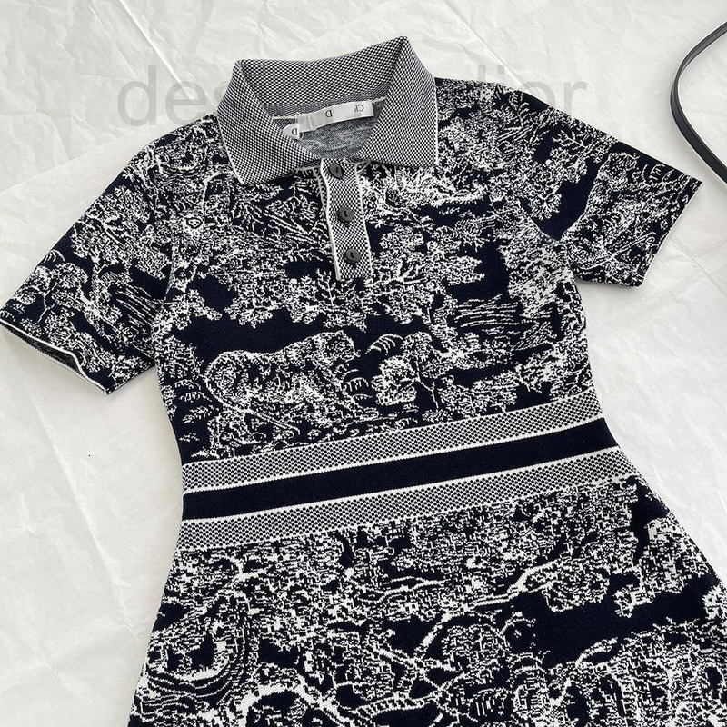Casual Dresses designer Genuine D' 22ss Jungle Tiger jacquard knitted short sleeve waist narrow dress female NUGX, 2# packing bag
Casual Dresses designer Genuine D' 22ss Jungle Tiger jacquard knitted short sleeve waist narrow dress female NUGX, 2# packing bag